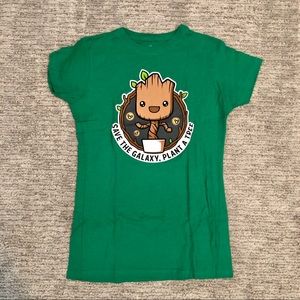 Teefury Groot Tee